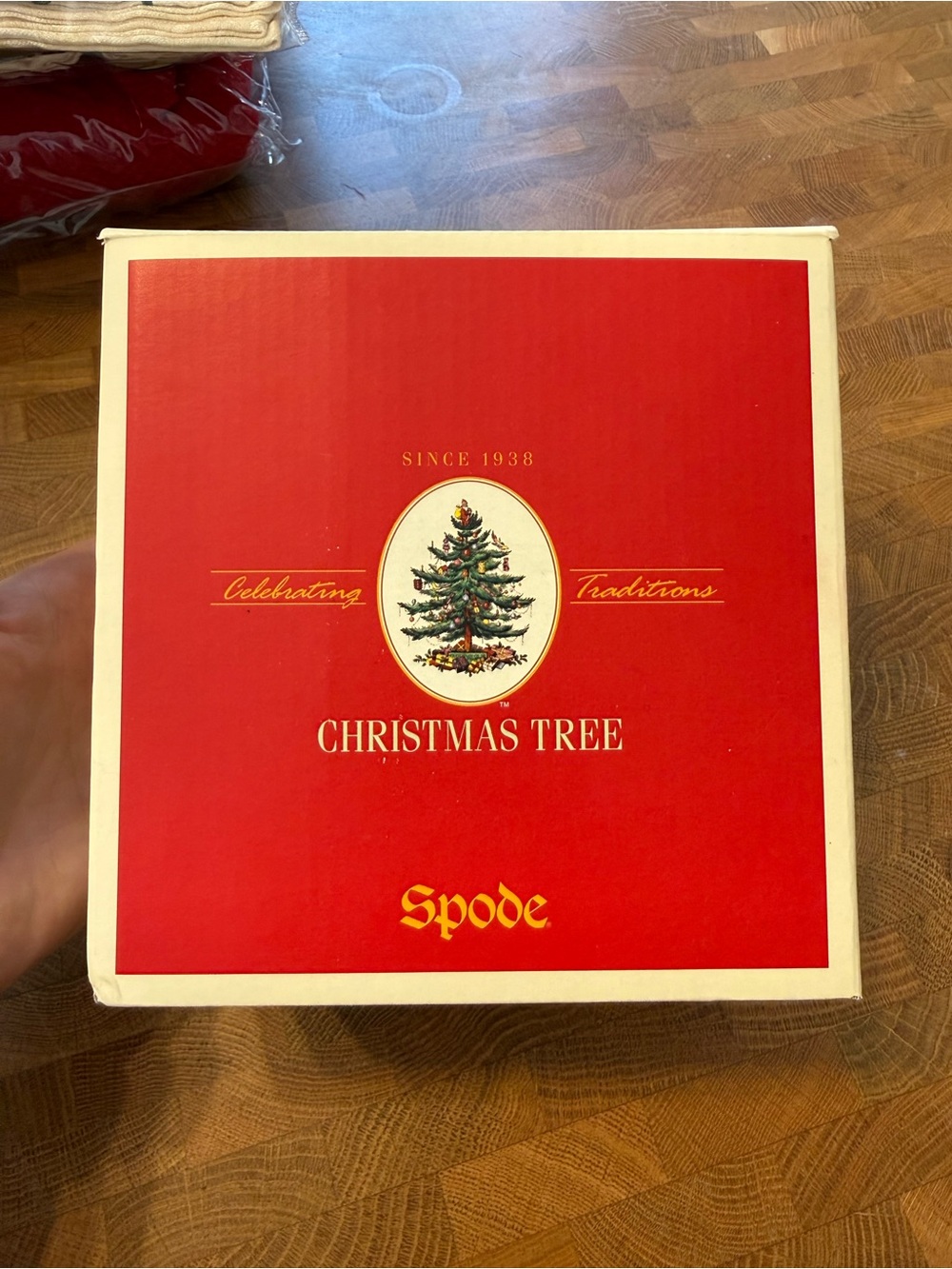 Spode - Holiday Ceramic Christmas Tree Napkin Holder - Picture 5 of 6